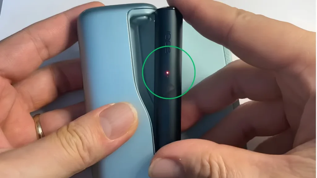 Easy Fixes for IQOS Iluma Common Problems 3 IQOS ILUMA Red Light